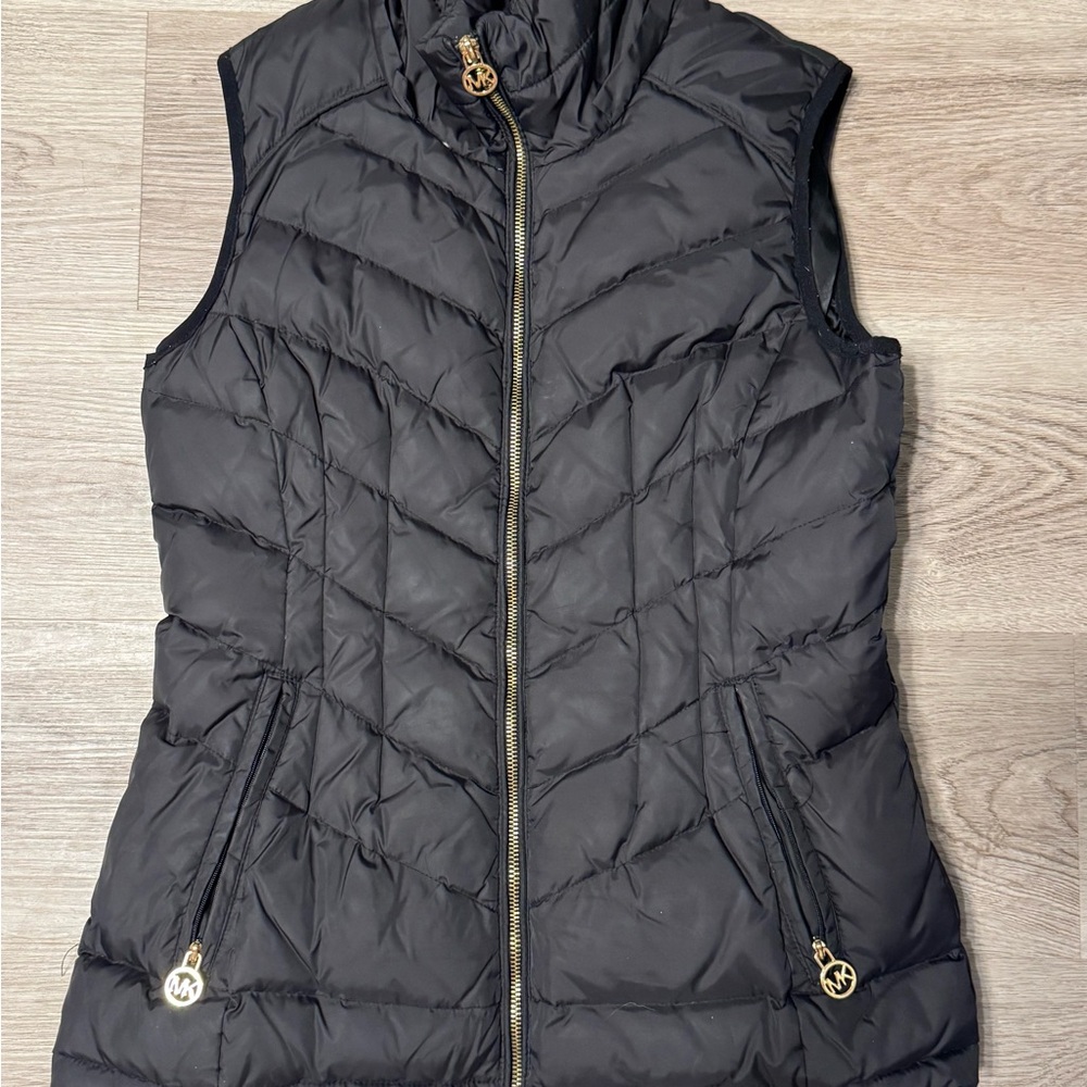 Women’s Michael Kors Ultra-light Weight Down Fill Black Waterproof Vest